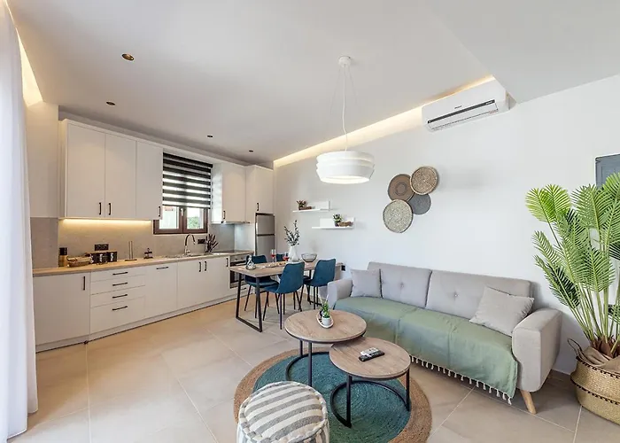 Noemie Apartments